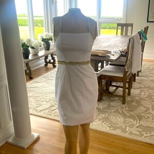 Lilly Pulitzer Dan’s stretch drift resort white w/ gold stitching